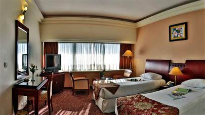 اتاق دو تخته تویین هتل هما شیراز